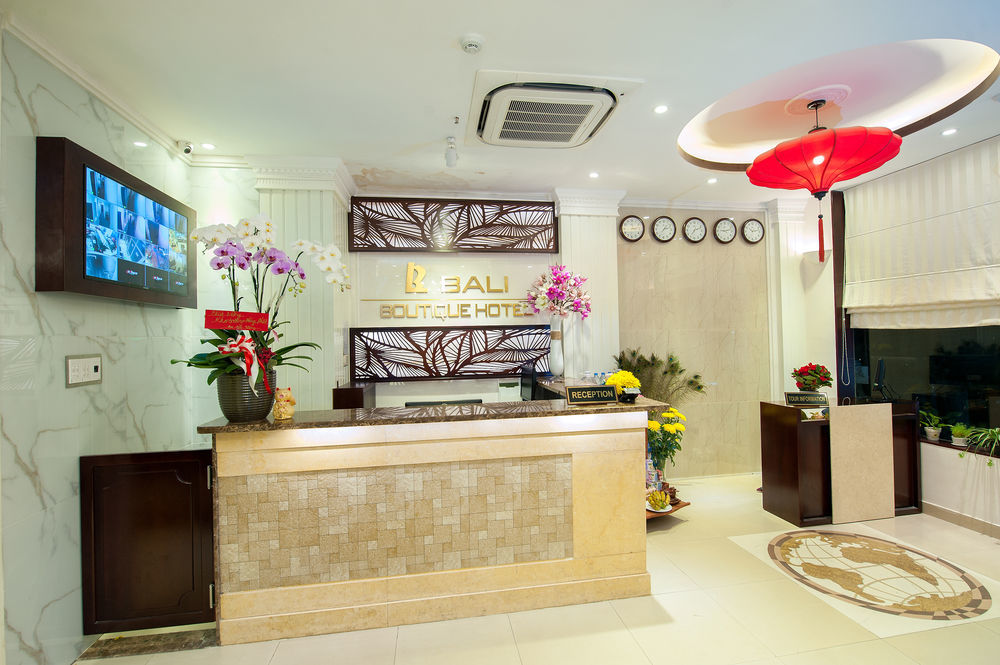Valentine Boutique - 25 Bui Vien Street