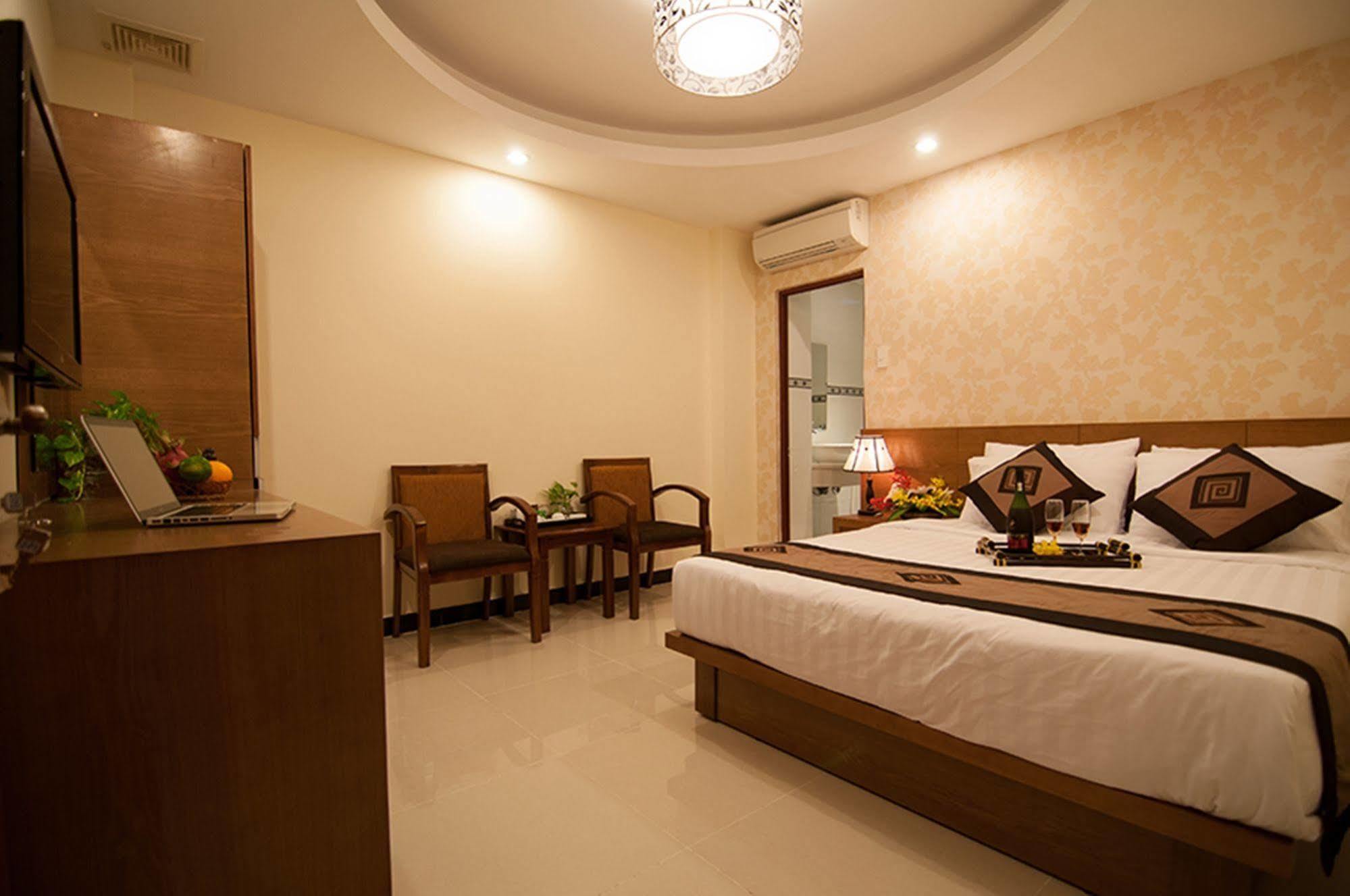 Hotel Valentine Boutique - 25 Bui Vien Street